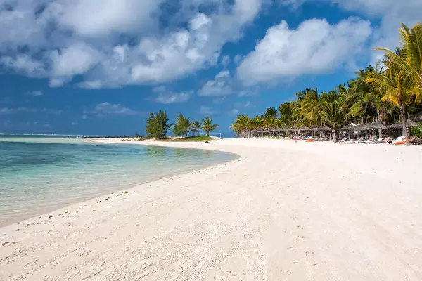 Belle Mare Plage beach