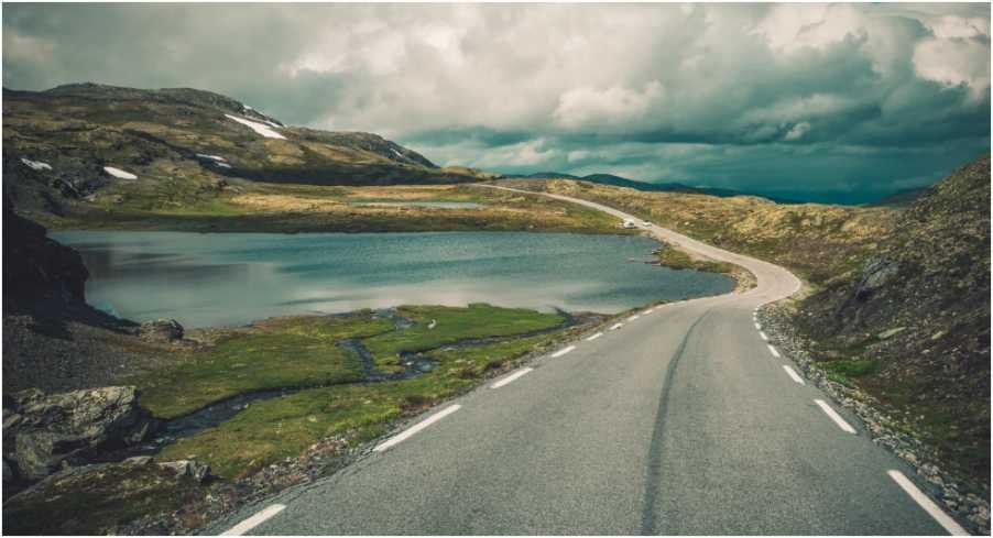 best road trip destinations for scenic drives and stopovers